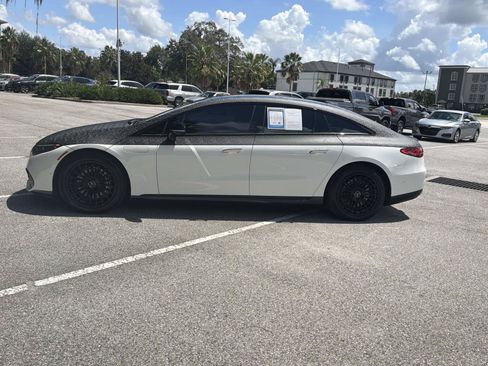Used 2022 Mercedes-Benz EQS 450+ Sedan image 7