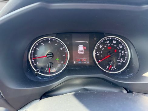 Used 2022 Toyota RAV4 XLE AWD/4WD image 21