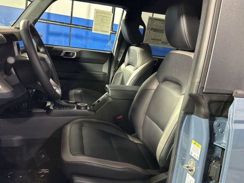 New 2025 Ford Bronco Outer Banks image 13