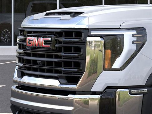 New 2025 GMC Sierra 2500 Pro w/ Convenience Package image 13