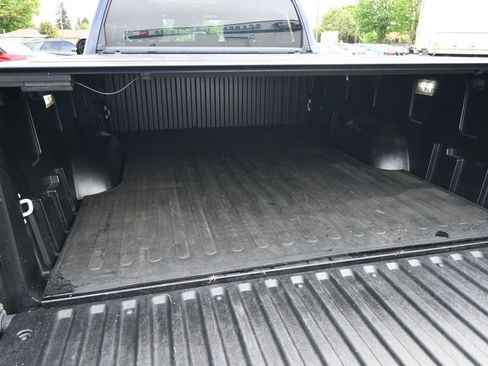 Used 2023 Toyota Tundra Platinum AWD/4WD image 32
