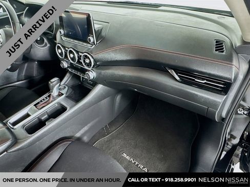 Certified 2025 Nissan Sentra SR w/ Midnight Edition image 27