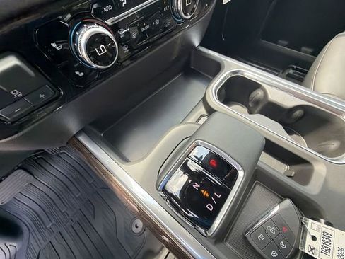 New 2026 GMC Sierra 1500 Elevation w/ Elevation Premium Package AWD/4WD image 19