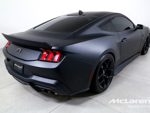 Used 2025 Ford Mustang GT Premium w/ GT Performance Package RWD image 8