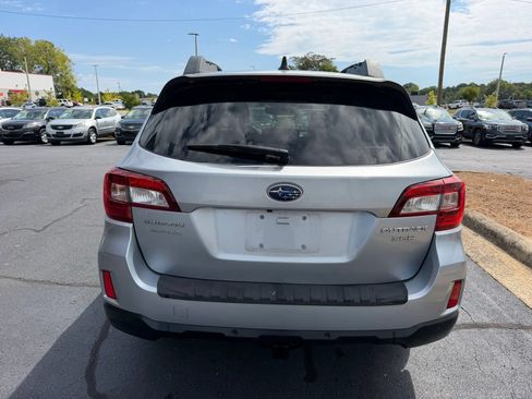 Used 2017 Subaru Outback 3.6R Limited AWD/4WD image 6