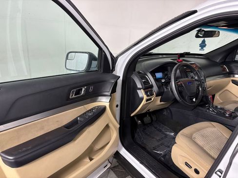 Used 2016 Ford Explorer 4WD image 12