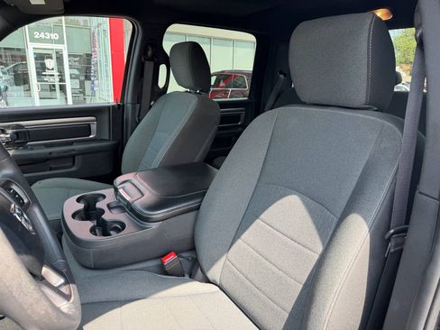 Used 2024 RAM 1500 Warlock AWD/4WD image 10