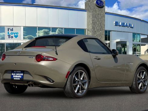Used 2023 MAZDA MX-5 Miata Grand Touring image 2