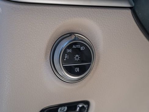 New 2026 Mercedes-Benz C 300 4MATIC Sedan image 40