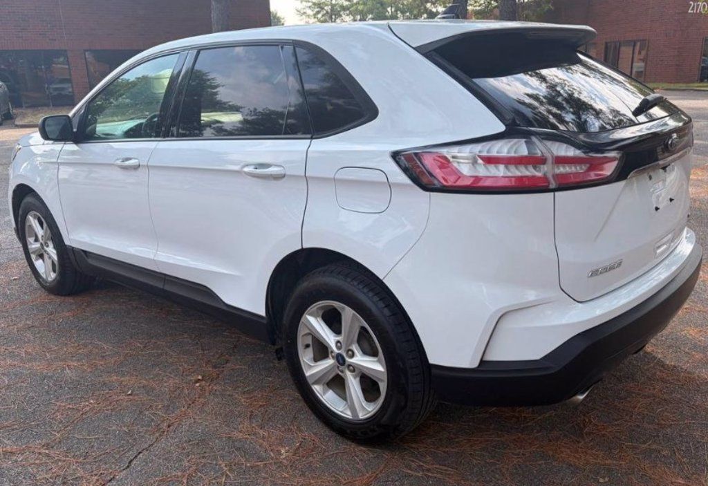 Used 2019 Ford Edge SE FWD image 10