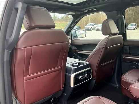 Used 2024 Ford Expedition Max Limited image 37