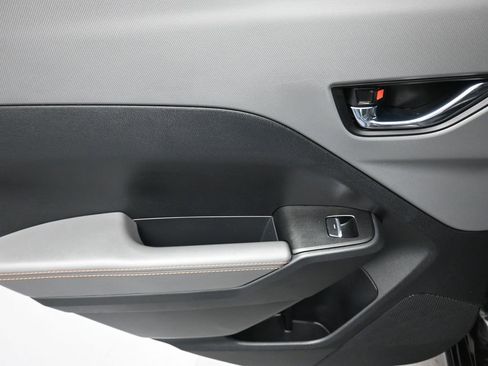 Used 2024 Subaru Crosstrek 2.5i Limited w/ Crosstrek Mirror Package image 29