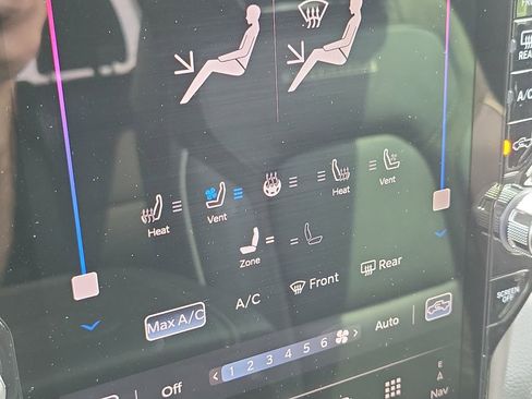 New 2026 RAM 1500 Laramie AWD/4WD image 11