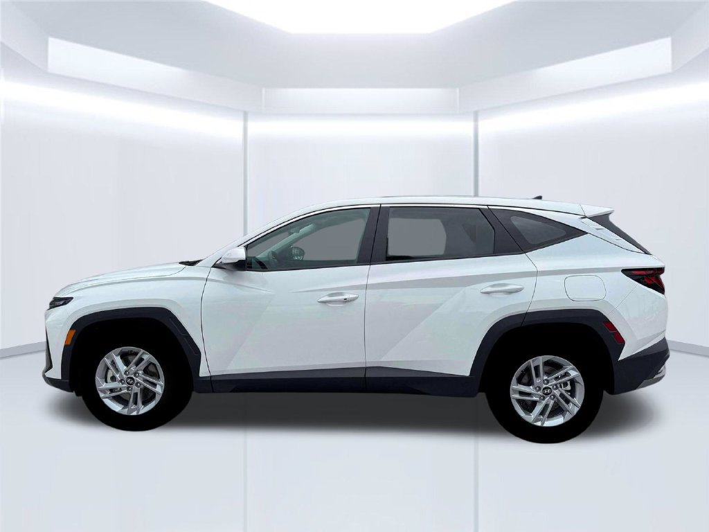 New 2026 Hyundai Tucson SE FWD image 3