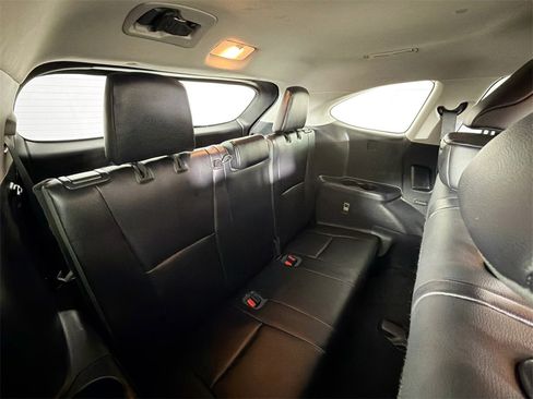 Used 2021 Toyota Highlander XLE image 24