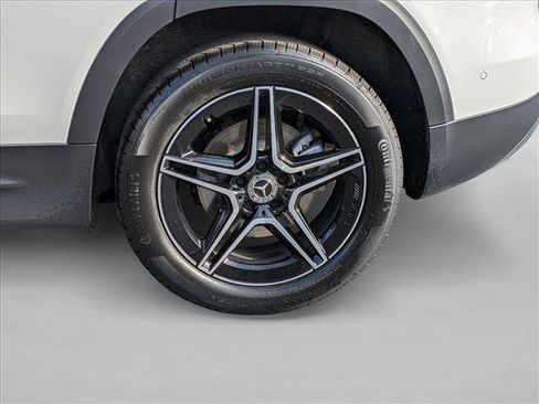 Certified 2026 Mercedes-Benz GLB 250 4MATIC image 23