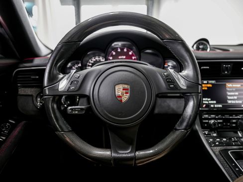 Used 2016 Porsche 911 Targa 4 GTS image 10