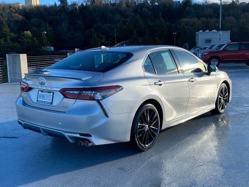 Used 2023 Toyota Camry XSE image 8