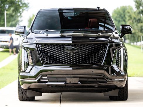 Used 2026 Cadillac Escalade Sport w/ Touring Package AWD/4WD image 13