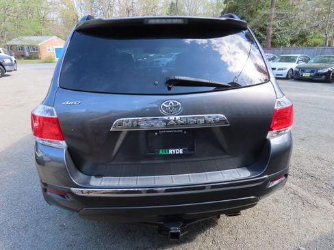 Used 2013 Toyota Highlander SE image 7