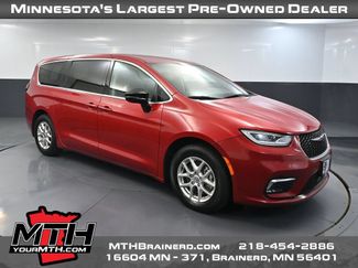 Used 2024 Chrysler Pacifica Touring-L FWD 360° Tour