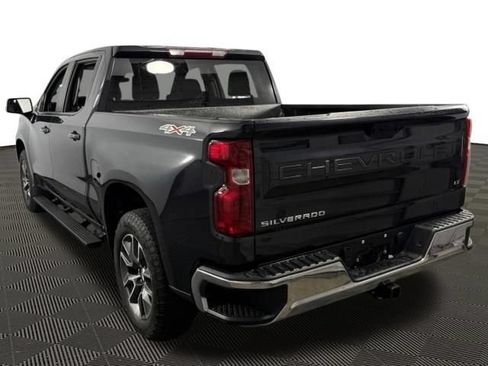 Used 2023 Chevrolet Silverado 1500 LT AWD/4WD image 5
