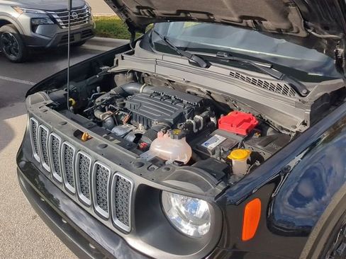 Used 2023 Jeep Renegade Latitude image 53