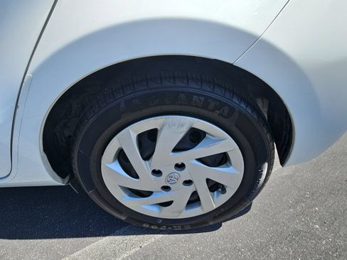 Used 2015 Toyota Prius C Two FWD image 33