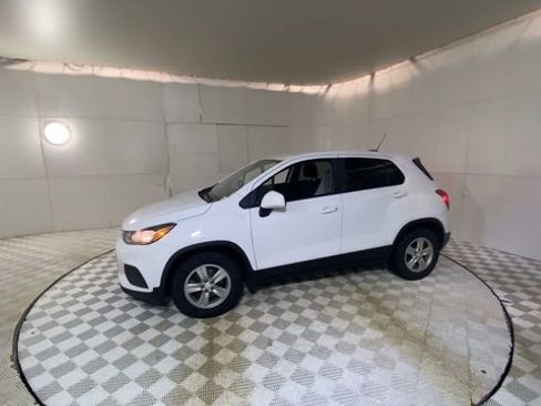 Used 2021 Chevrolet Trax LS w/ Tint and Cruise Package FWD image 8