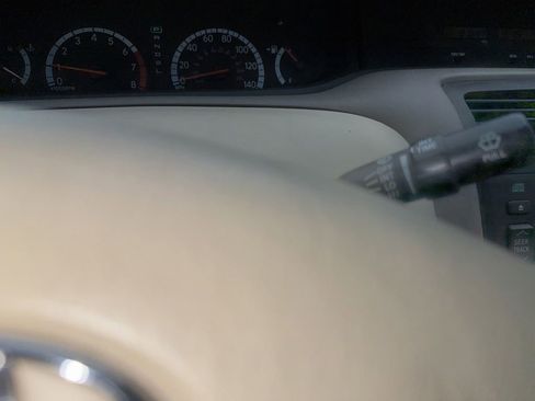 Used 2002 Toyota Avalon FWD image 18