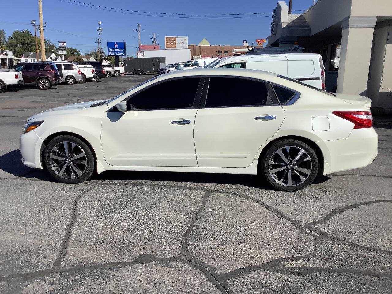 Used 2017 Nissan Altima 3.5 SR FWD image 19