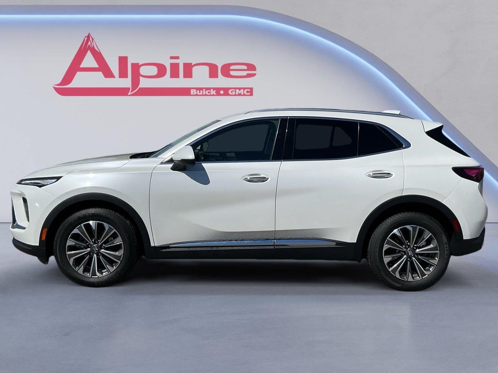 Used 2024 Buick Envision Preferred AWD/4WD image 2