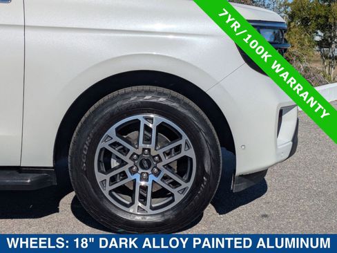 Certified 2025 Ford Expedition Active image 11