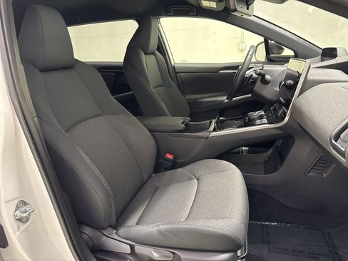 Used 2023 Subaru Solterra AWD image 30