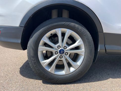 Used 2018 Ford Escape SEL AWD/4WD image 24
