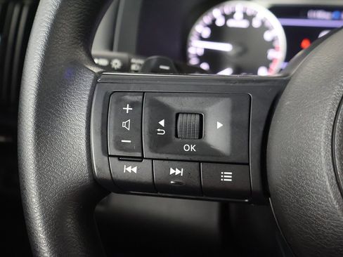 Used 2024 Nissan Pathfinder S image 38