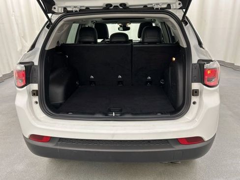 Used 2022 Jeep Compass Limited w/ Sun and Sound Group image 31