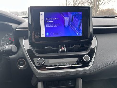 Used 2023 Toyota Corolla Cross LE w/ Moonroof Package image 15