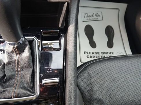 Certified 2022 Jeep Compass Limited w/ Elite Group image 32