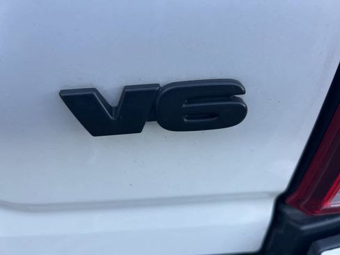 Used 2019 Toyota Tacoma TRD Off-Road image 22