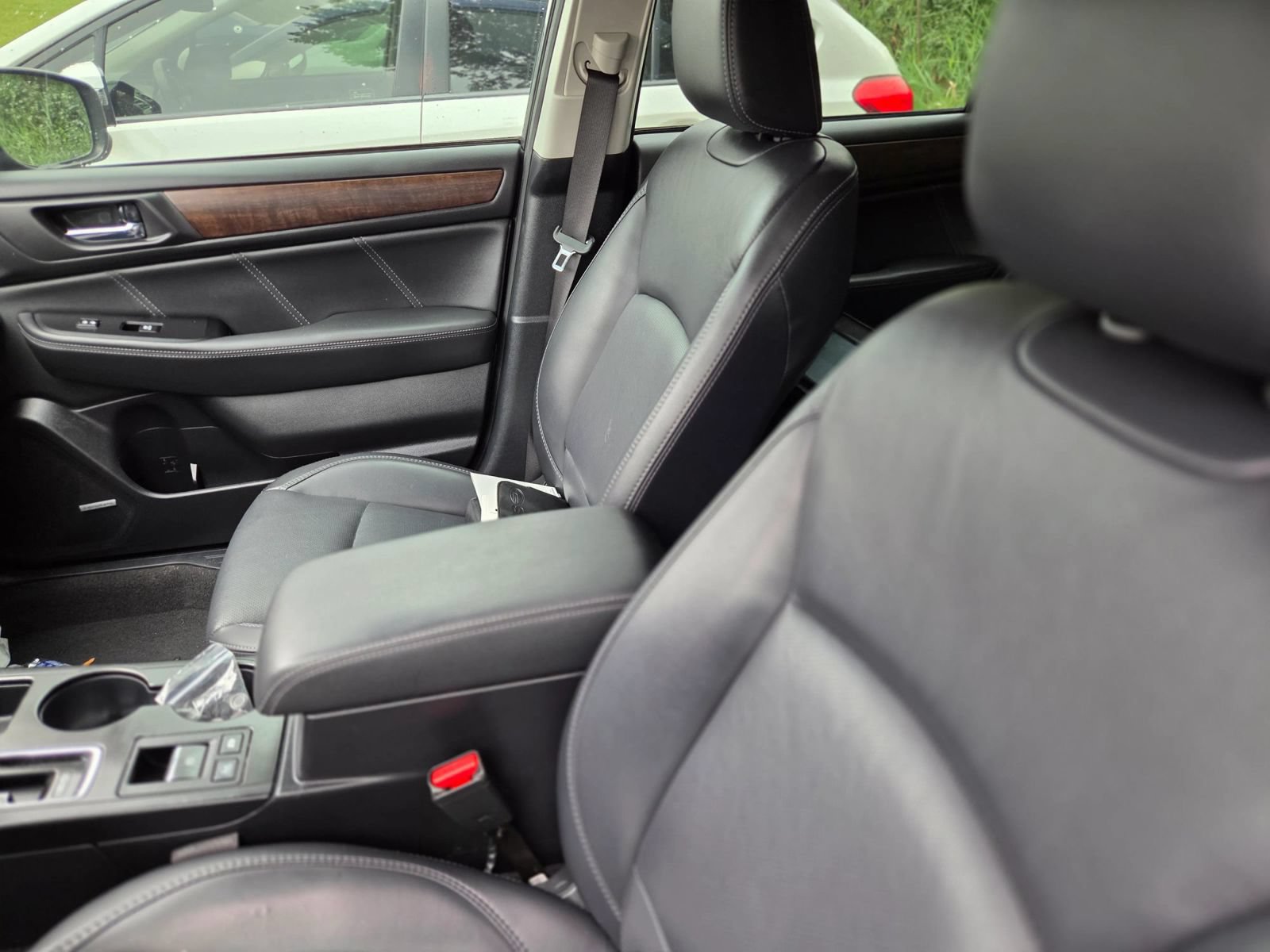 Used 2019 Subaru Outback 2.5i Limited AWD/4WD image 7