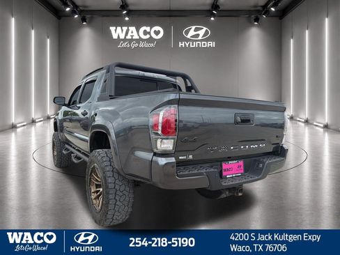 Used 2021 Toyota Tacoma Limited AWD/4WD image 9