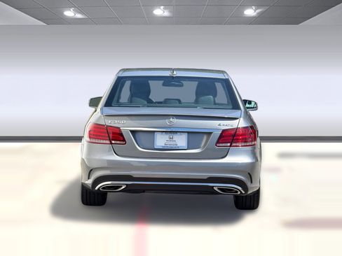 Used 2014 Mercedes-Benz E 350 4MATIC Sedan image 9