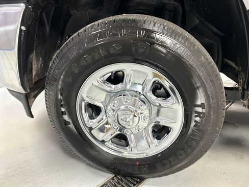 Used 2025 RAM 2500 Tradesman image 9