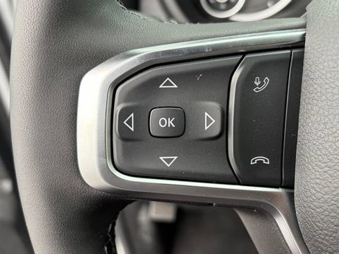 New 2026 RAM 2500 Big Horn AWD/4WD image 17