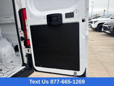 Used 2025 RAM ProMaster 2500 w/ Convenience Group FWD image 21