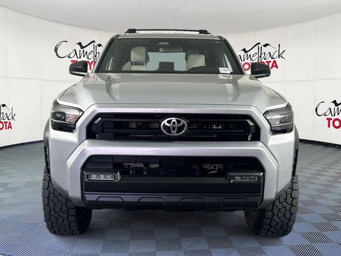 Used 2025 Toyota 4Runner SR5 image 2