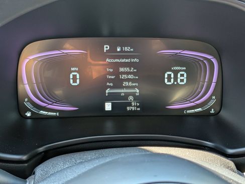 Used 2025 Kia Soul LX FWD image 20