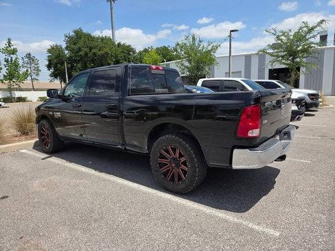 Used 2020 RAM 1500 Classic SLT image 4