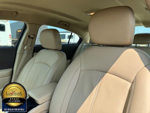 Used 2012 Buick LaCrosse Leather FWD image 9